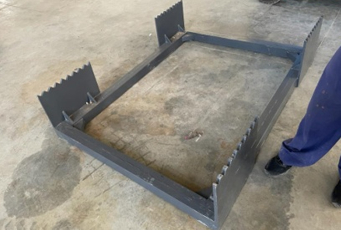  MANUAL DISMANTLING STATION 